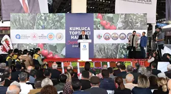 Antalya Büyükşehir Belediye Başkanı Muhittin Böcek, Kumluca'ya 947 milyon TL yatırım yaptıklarını açıkladı