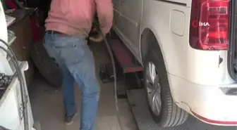 Muş'ta oto lastikçilerde kış lastiği mesaisi başladı