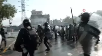 Nepal'de monarşi yanlısı göstericilere polis müdahalesi