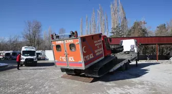 Van'da kar nedeniyle yolu kapanan köylerde mahsur kalanlara sağlık hizmeti