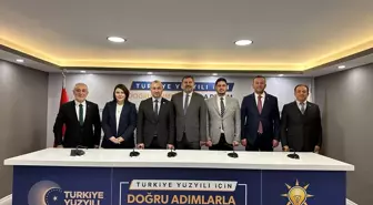 AK Parti Tepebaşı İlçe Başkanı Emre Aydın, aday adaylarıyla birlik beraberlik mesajı verdi