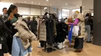 İstanbul'da ŞAHANE Cuma indirimleri için uzun kuyruklar oluştu