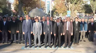 Deprem bölgesinde 24 Kasım Öğretmenler Günü kutlandı