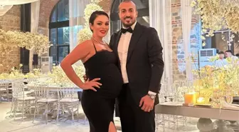 Ezgi Mola ilk bebeğini kucağına aldı