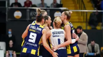 Fenerbahçe Opet, VakıfBank'ı 3-1 Yendi