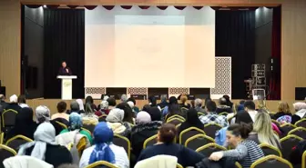 Esenyurt Belediyesi Kadına Yönelik Şiddete Karşı Bilinçlendirme Semineri Düzenledi