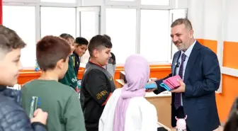 Sincan Belediyesi Öğretmenler Günü'nü Kutladı
