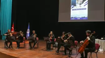 Uşak'ta 24 Kasım Öğretmenler Günü kutlandı