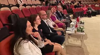 İKÜ'de 'Cumhuriyetin 100'üncü yılında eğitim ve öğretmen' konusu ele alındı