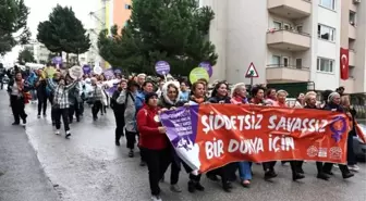 Nilüfer'de Kadına Yönelik Şiddete Karşı Yürüyüş