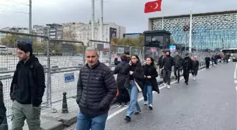 Taksim Meydanı Kadına Yönelik Şiddete Karşı Güvenlik Önlemleriyle Kapatıldı