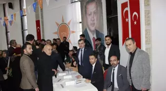 AK Parti Hakkari İl Teşkilatında, yerel seçimler için temayül yoklaması yapıldı