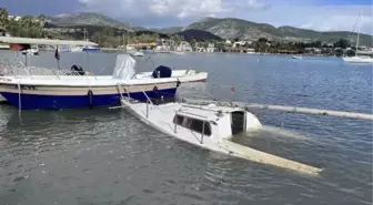 Bodrum'da Kuvvetli Fırtına: Tekneler Battı, İşletmeler Zarar Gördü