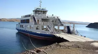 Hava muhalefeti nedeniyle Çemişgezek-Elazığ arası feribot seferleri durduruldu