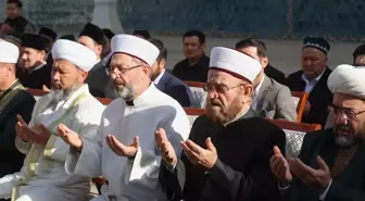 Diyanet İşleri Başkanı Ali Erbaş, Buhara'ya gitti