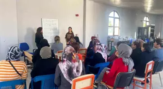 Diyarbakır'da Kadın ve Çocuklara Şiddet Seminerleri Verildi