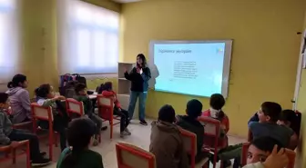 Diyarbakır'da Kadın ve Çocuklara Şiddet Seminerleri Verildi