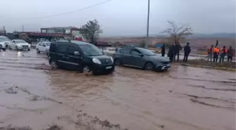 Kırıkkale-Samsun kara yolunda ulaşım kontrollü olarak sağlanıyor