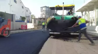 Bornova Belediyesi Yollarda Yenileme Çalışmalarına Devam Ediyor