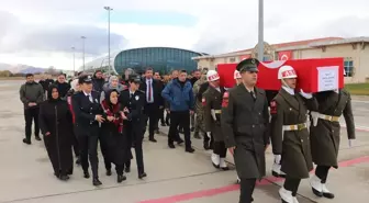 Erzincanlı şehit havalimanında karşılandı