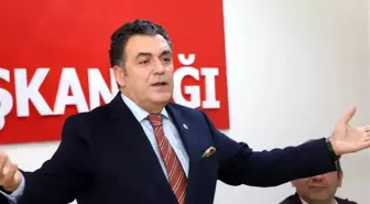 Ardahan Belediye Başkanı Faruk Demir, CHP'den aday adaylığı için başvurusunu yaptı