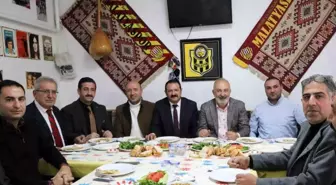 Çiftlikköy Belediye Başkanı Yalova Anadolu Dernekler Federasyonu'nun kahvaltı organizasyonuna katıldı