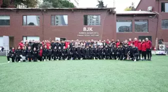 Beşiktaş Başkanı Ahmet Nur Çebi, Fulya'da sporcularla buluştu