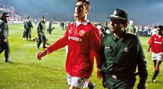 Manchester United'ın efsanevi kaptanı Bryan Robson: 1993'te İstanbul'daki Galatasaray maçı kariyerimin en ürkütücü atmosferiydi