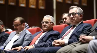 Kayseri Büyükşehir Belediye Başkanı Dr. Memduh Büyükkılıç, Mustafa Asım Köksal paneline katıldı
