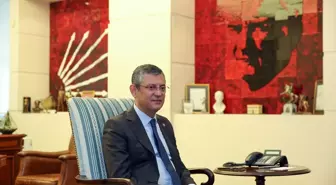 CHP Genel Başkanı Özgür Özel, Türk Tabipleri Birliği Başkanı Şebnem Korur Fincancı ve beraberindeki heyeti kabul etti