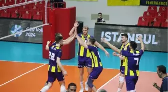 Fenerbahçe Parolapara CEV Kupası'nda son 16 turuna yükseldi