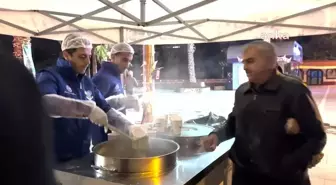 Seyhan Belediyesi Sıcak Çorba Hizmetini Yeniden Başlattı