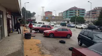 Karabük'te zorunlu kış lastiği uygulaması öncesi oto lastikçiler randevu sistemiyle çalışıyor