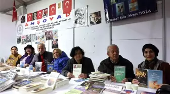 Antalya Kitap Fuarı devam ediyor