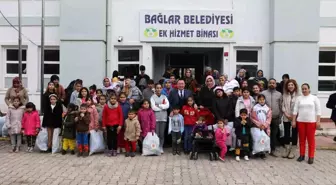 Diyarbakır'da 3 Bin Çocuğa Giyim Desteği Sağlandı