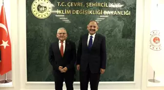Kayseri Büyükşehir Belediye Başkanı Bakan Özhaseki'yi ziyaret etti