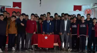 Kıbrıs gazisi Yıldırım, öğrencilere hatıralarını anlattı