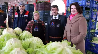 Düzce Belediye Başkanı Dr. Faruk Özlü, Aziziye Merkez Pazaryeri'nde Pazarcı Esnafını Ziyaret Etti