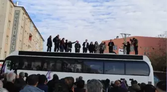 HEDEP Eş Genel Başkanı Tuncer Bakırhan: Van'a uçak inmiyor, gençlerimizi göçertiyorlar