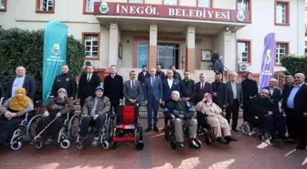 İnegöl Belediyesi Engellilere Akülü Araç Desteği Sağladı