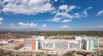 Antalya'nın İlk Şehir Hastanesi Açılışa Hazırlanıyor