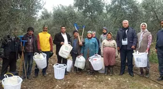 Manisa Büyükşehir Belediyesi Tarım Emekçilerine Koruyucu Malzeme Dağıttı