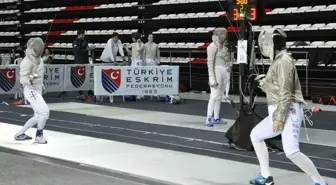 Eskrimde Gençler Kılıç Dünya Kupası Antalya'da Başladı