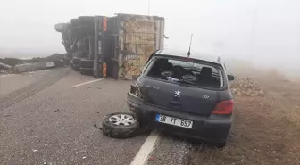 Kayseri'de kamyonun çarptığı otomobilde 2 kişi yaralandı