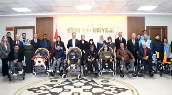Siirt Belediyesi Bedensel Engellilere Akülü Araç Desteği Sağladı
