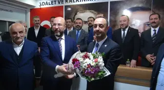 Bitlis'te AK Parti Tatvan İlçe Başkanlığına atanan Erhan Ayaz göreve başladı