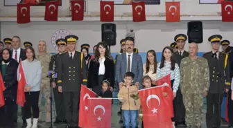 Malatya'dan gelen 2. Ordu Komutanlığı Bandosu Şemdinli'de konser verdi