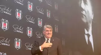 Beşiktaş Kulübü Başkan Adayı Serdal Adalı, yönetim kurulu listesini genel kurul üyelerine tanıttı