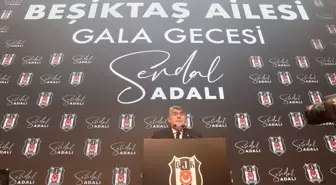 Beşiktaş Kulübü Başkan Adayı Serdal Adalı, yönetim kurulu listesini genel kurul üyelerine tanıttı