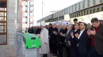 AK Parti Sivas Milletvekili Mehmet Habib Soluk'un abisi vefat etti